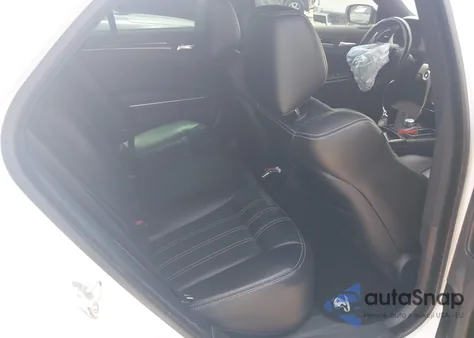 2022 Chrysler 300 S z USA, uszkodzony, nr VIN 2C3CCABG0NH174257